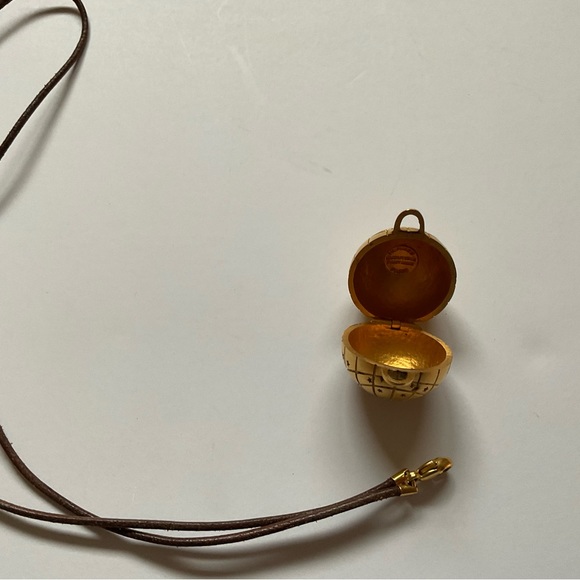 Authentic Hermes Limited Edition Zodiac Globe Pendant Locket In Gold Tone - Picture 5 of 14